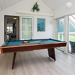 Luxury Retreat With Pool - By Traum Дом отдыха *